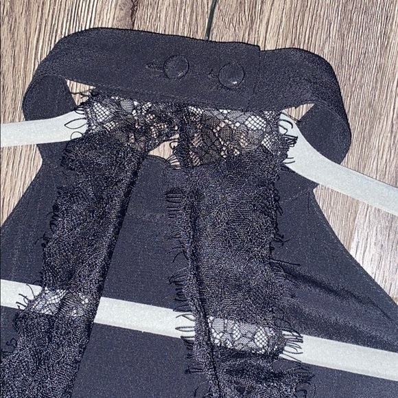 FOR LOVE & LEMONS // Topanga Halter SM - Picture 4 of 10